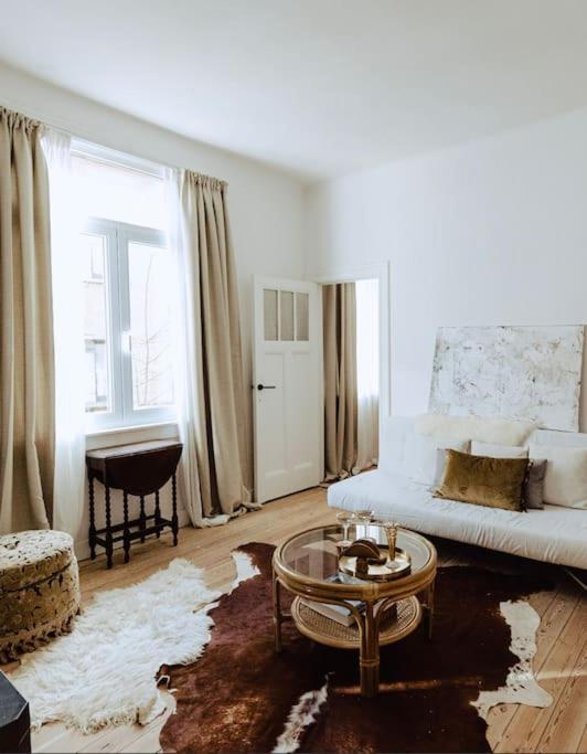 The 13 - Stijlvol Gerenoveerd Appartement *