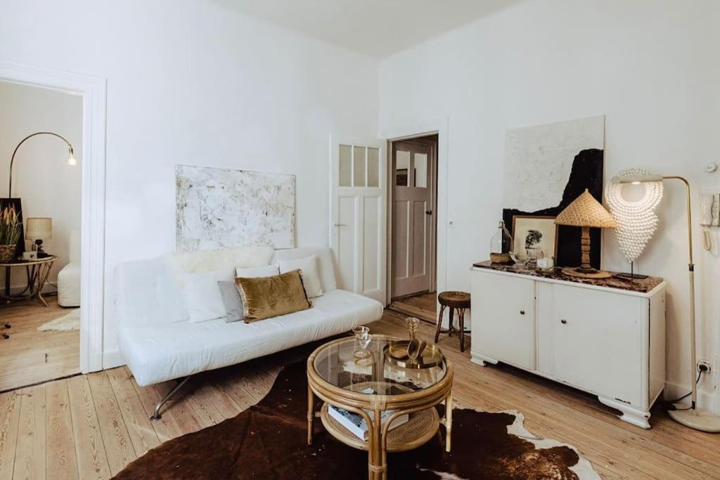 The 13 - Stijlvol Gerenoveerd Appartement *
